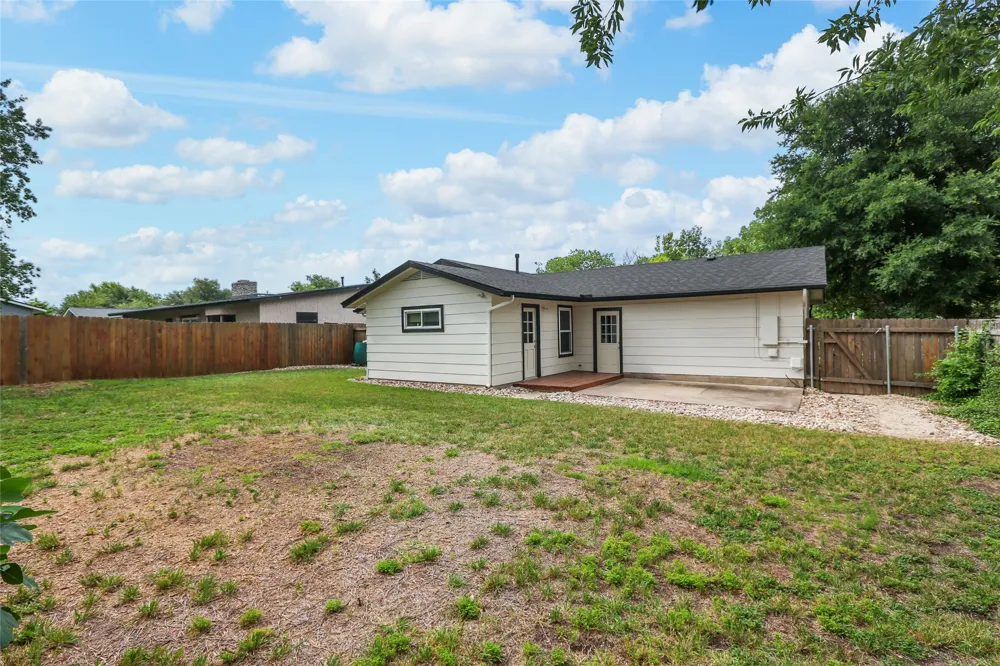 3112 Crosscreek Drive Austin, TX 78757