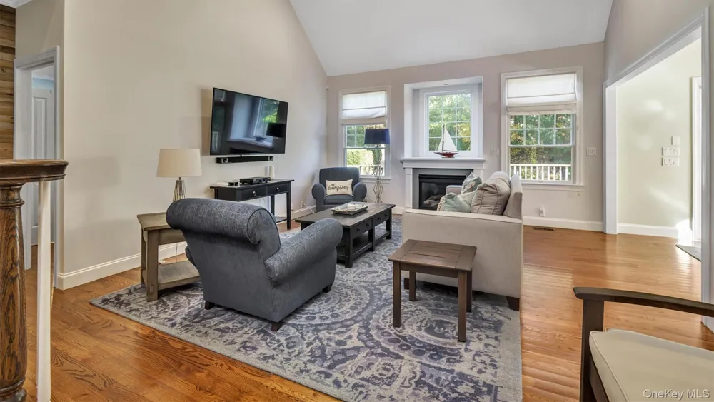38 Bridle Path Westhampton Beach, NY 11978