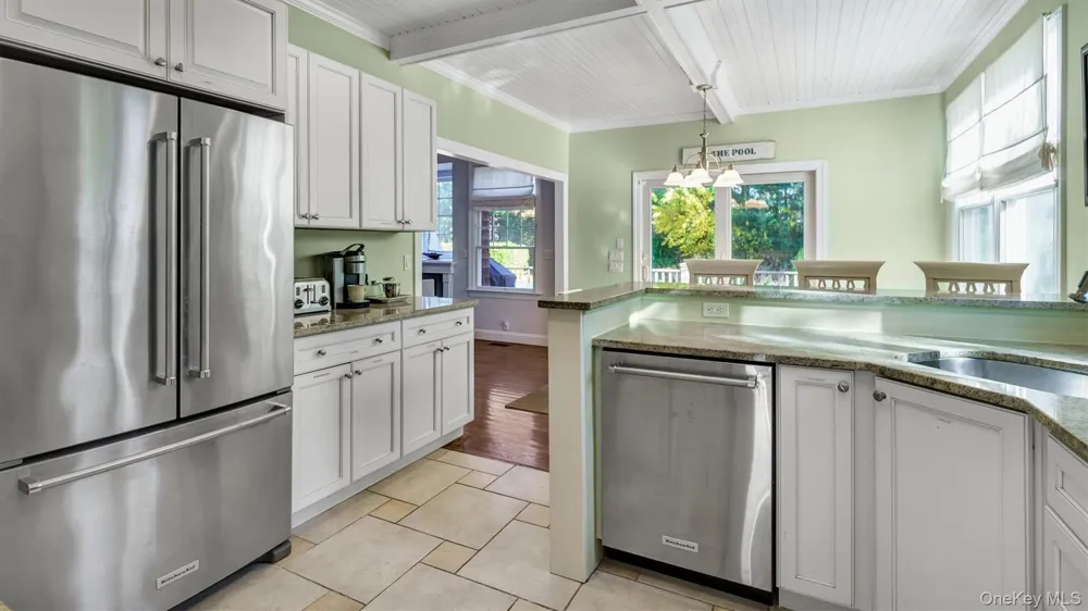 38 Bridle Path Westhampton Beach, NY 11978