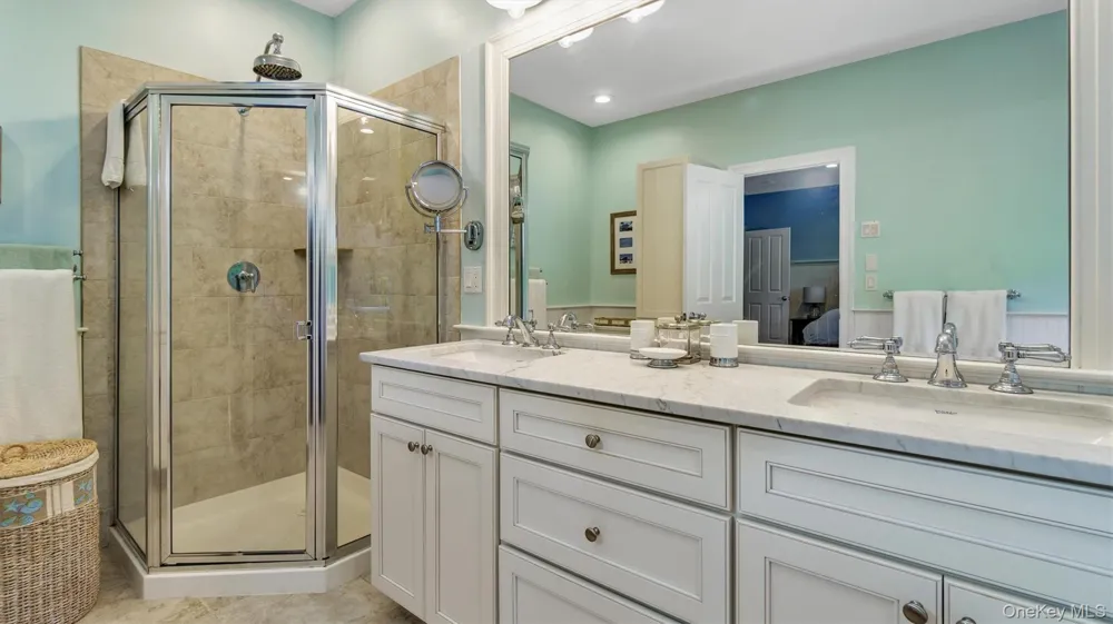 38 Bridle Path Westhampton Beach, NY 11978
