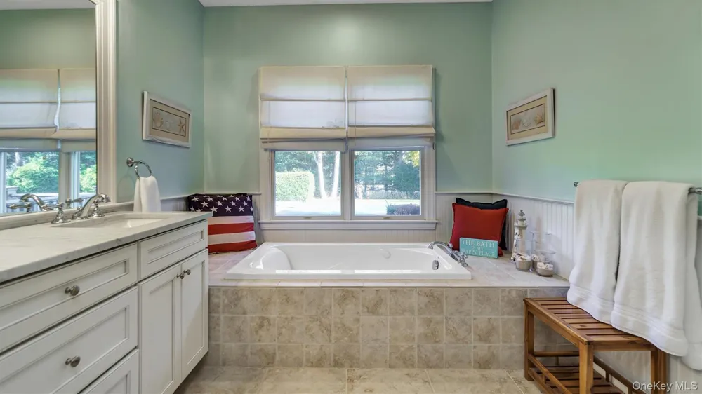 38 Bridle Path Westhampton Beach, NY 11978