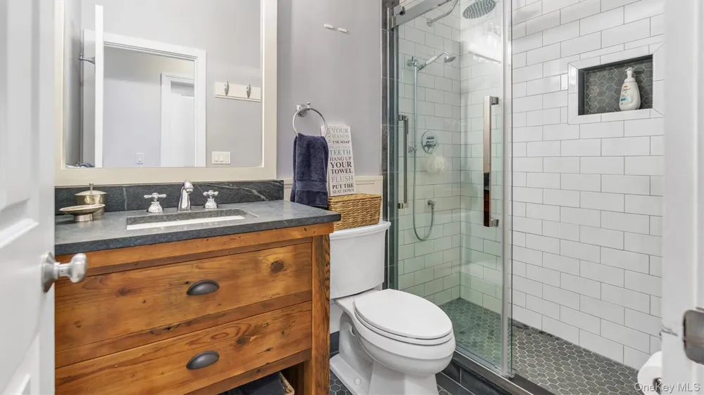 38 Bridle Path Westhampton Beach, NY 11978