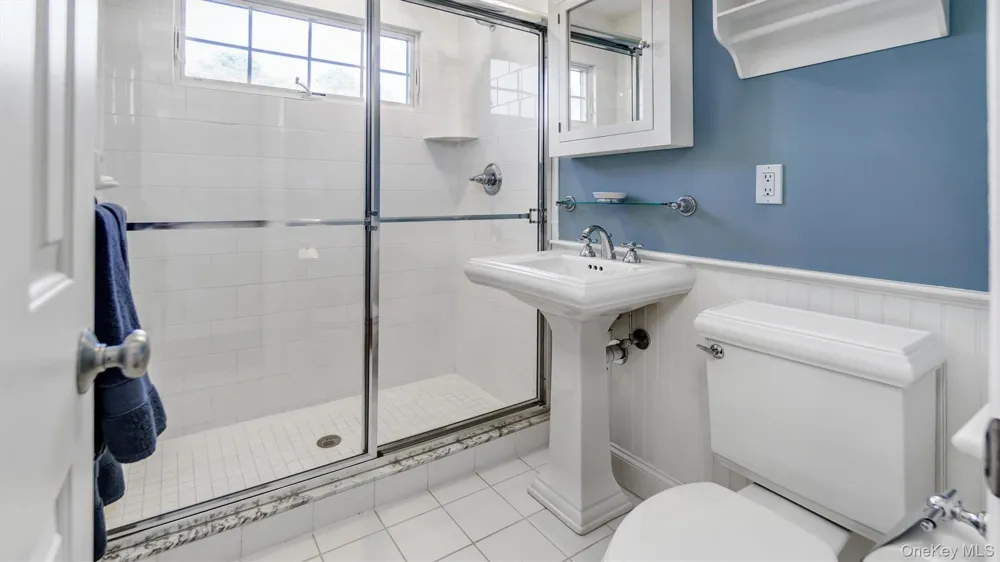 38 Bridle Path Westhampton Beach, NY 11978