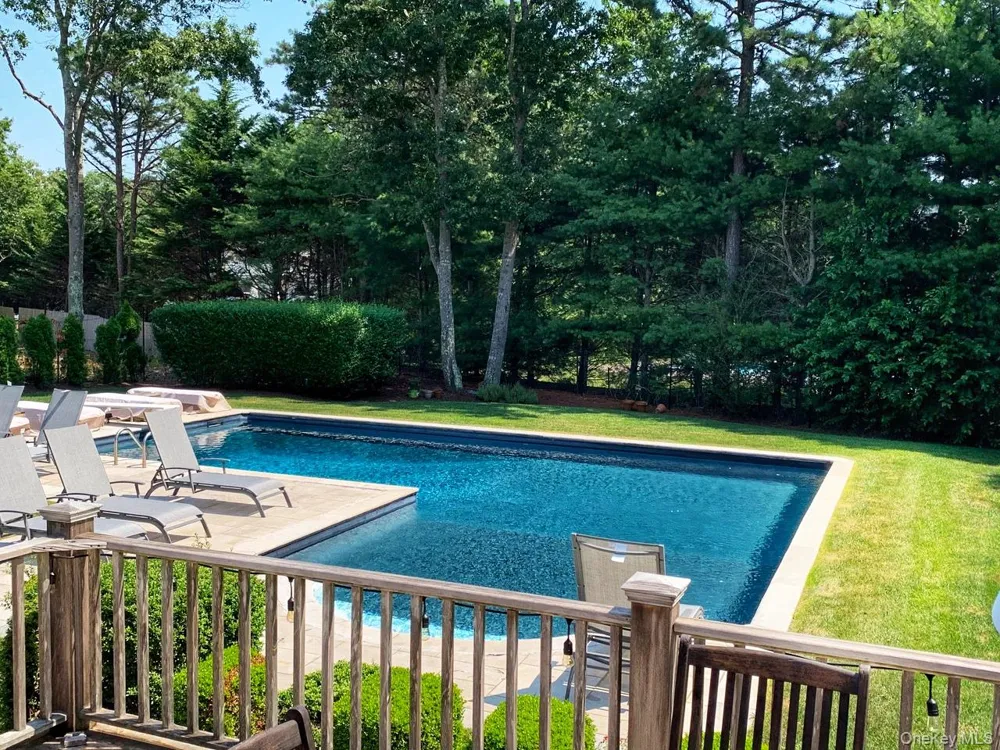 38 Bridle Path Westhampton Beach, NY 11978