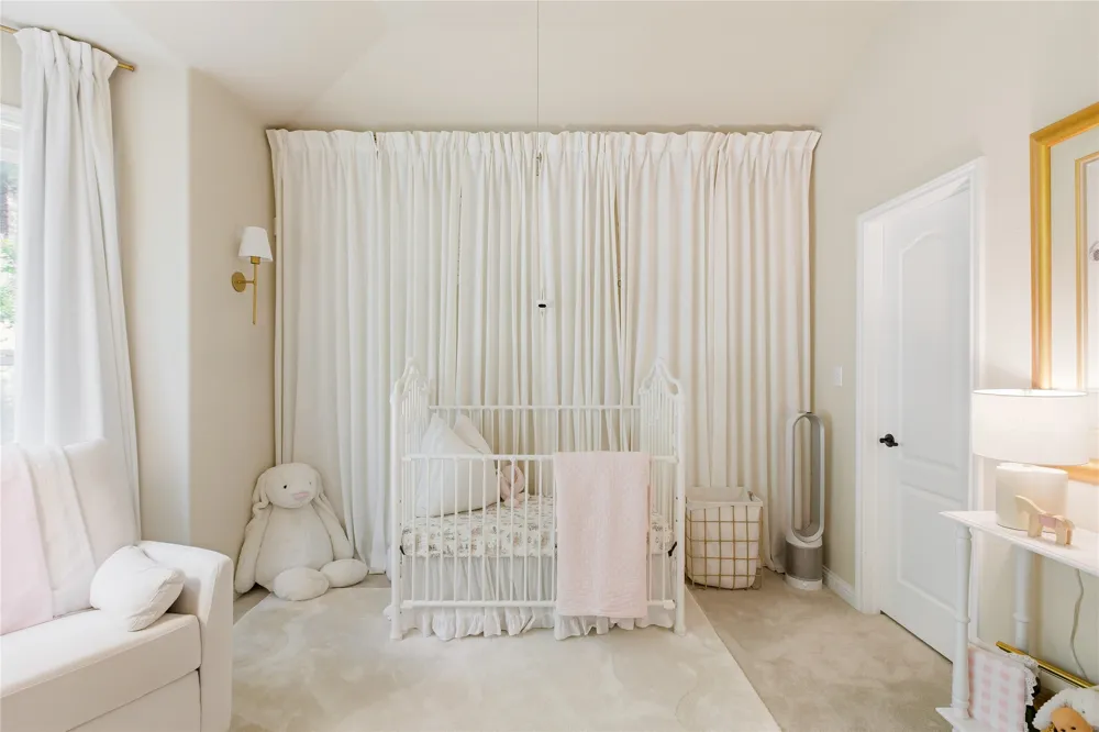 214 Bellagio Drive Lakeway, TX 78734
