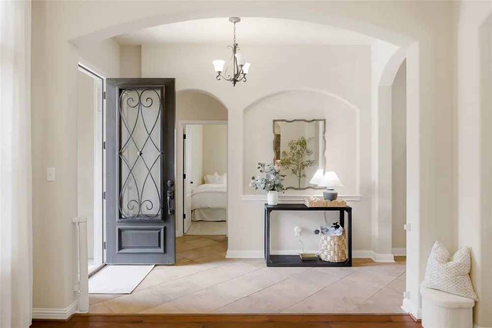214 Bellagio Drive Lakeway, TX 78734