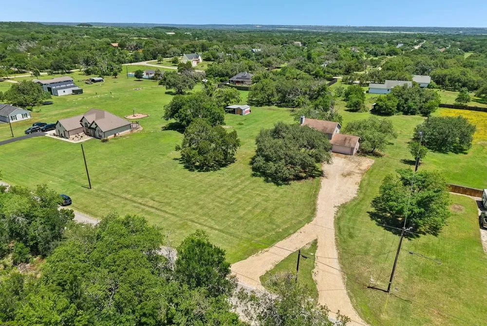 3310 Lime Kiln Road San Marcos, TX 78666