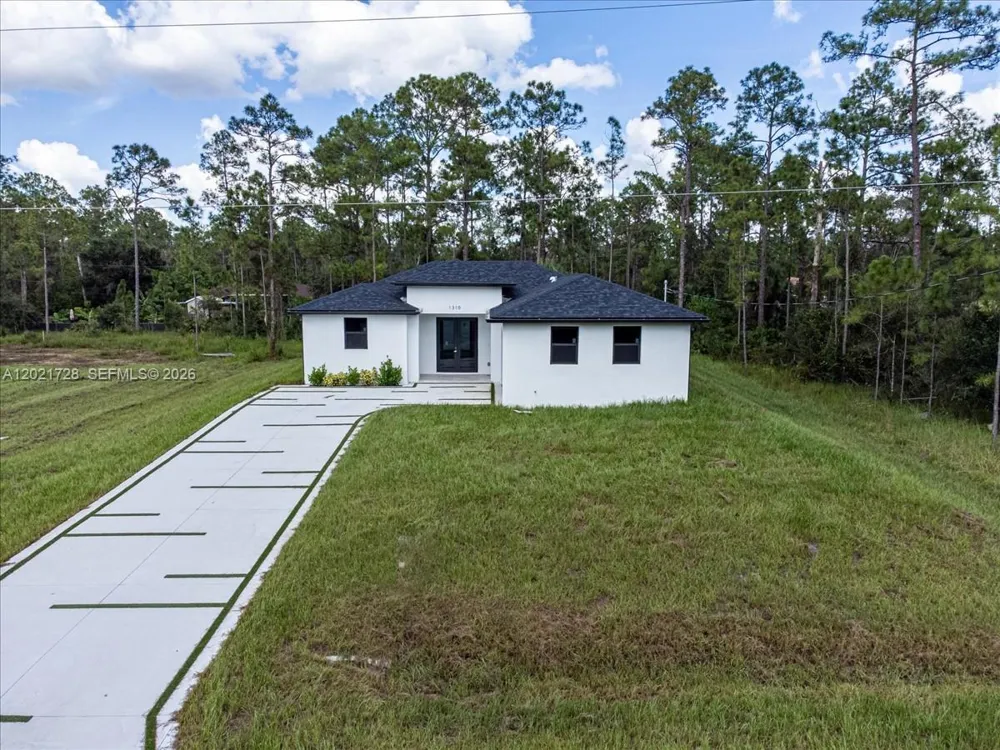 1310 Jefferson Ave Lehigh Acres, FL 33972