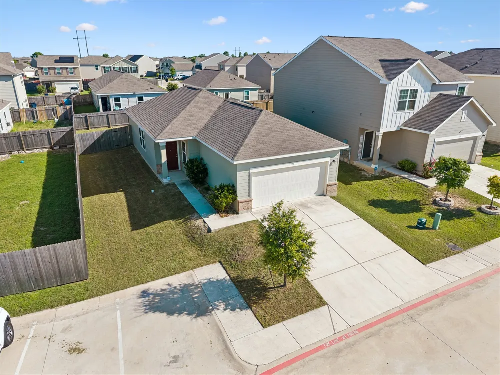 124 Peony Lane Jarrell, TX 76537