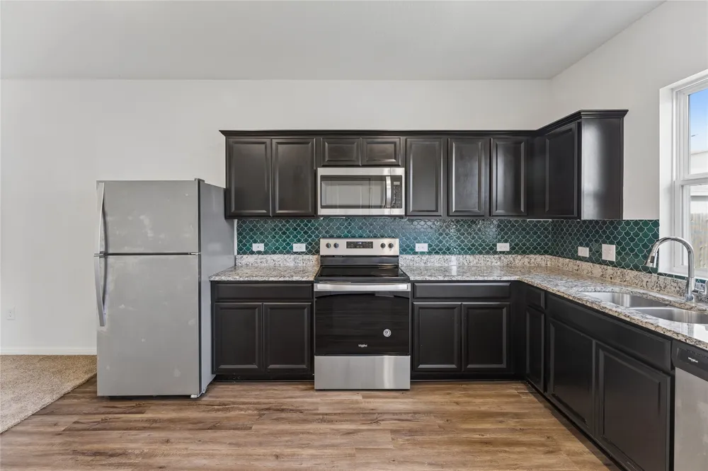 124 Peony Lane Jarrell, TX 76537