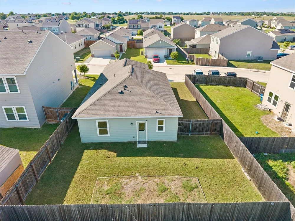 124 Peony Lane Jarrell, TX 76537