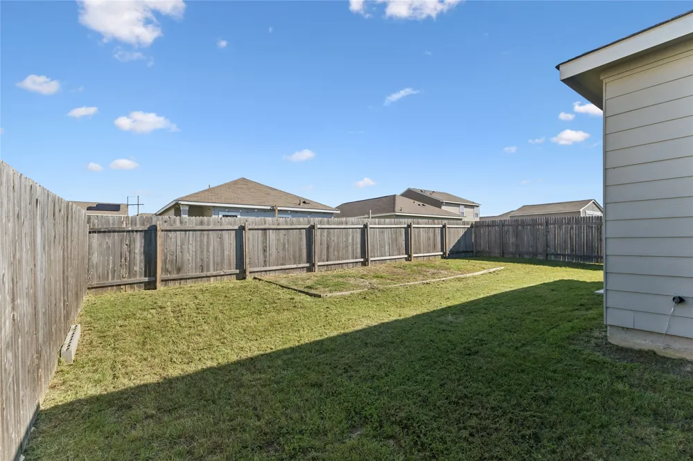 124 Peony Lane Jarrell, TX 76537