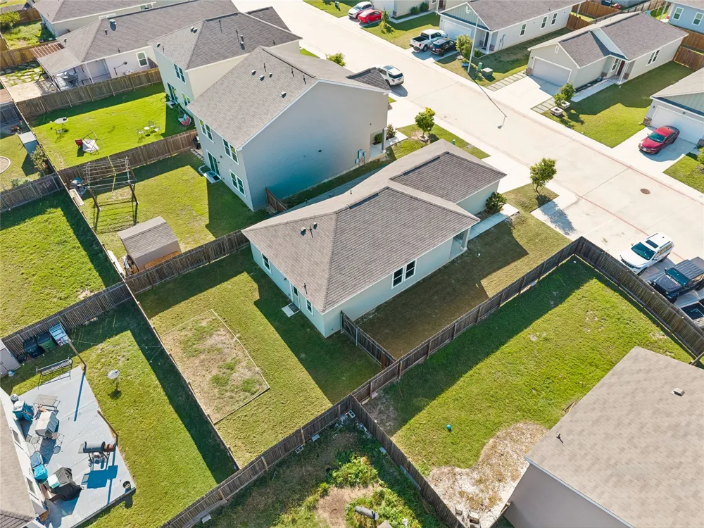 124 Peony Lane Jarrell, TX 76537