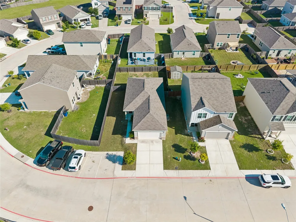 124 Peony Lane Jarrell, TX 76537
