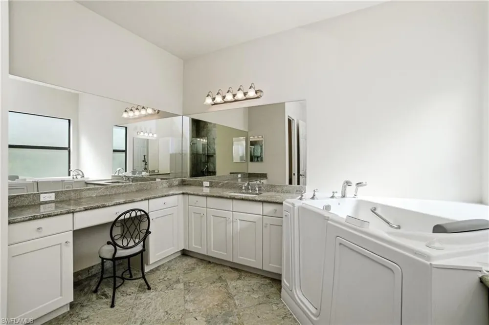 3098 Hudson Terrace Naples, FL 34119