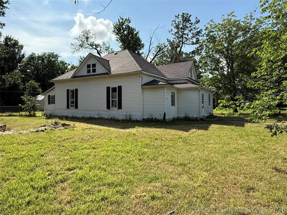 210 B STREET NW Inola, OK 74036