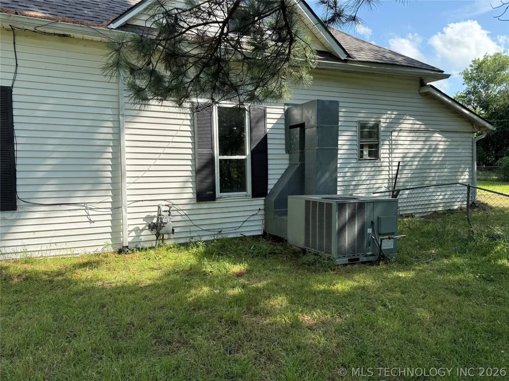 210 B STREET NW Inola, OK 74036