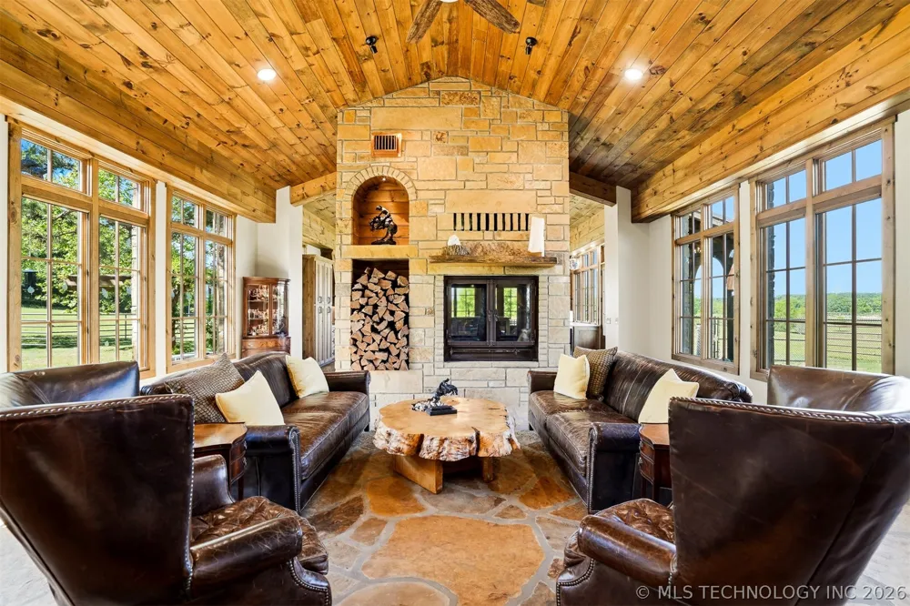 24068 E 785 ROAD Welling, OK 74471