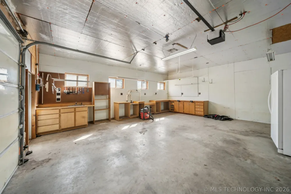 1121 W 9th Street Okmulgee, OK 74447