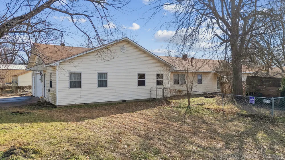 1121 W 9th Street Okmulgee, OK 74447
