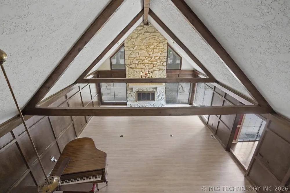 105 Mockingbird Lane Skiatook, OK 74070