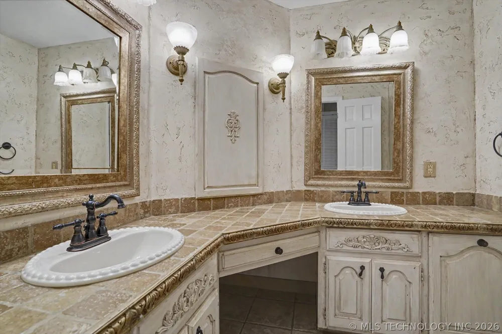 105 Mockingbird Lane Skiatook, OK 74070