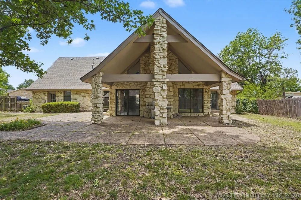 105 Mockingbird Lane Skiatook, OK 74070