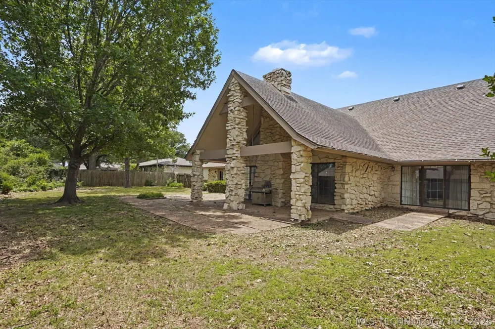 105 Mockingbird Lane Skiatook, OK 74070