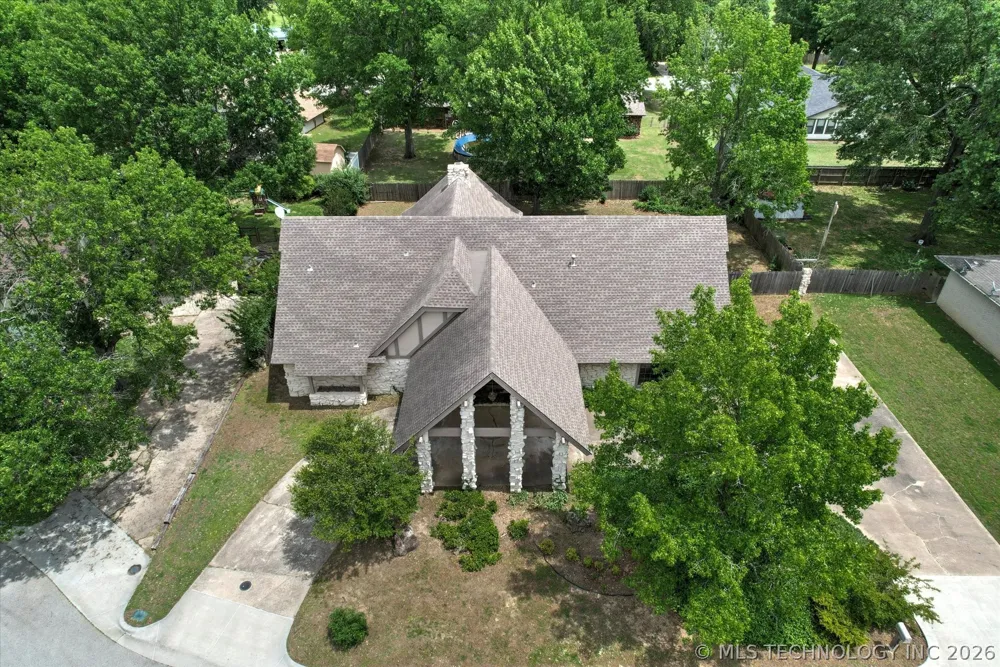 105 Mockingbird Lane Skiatook, OK 74070