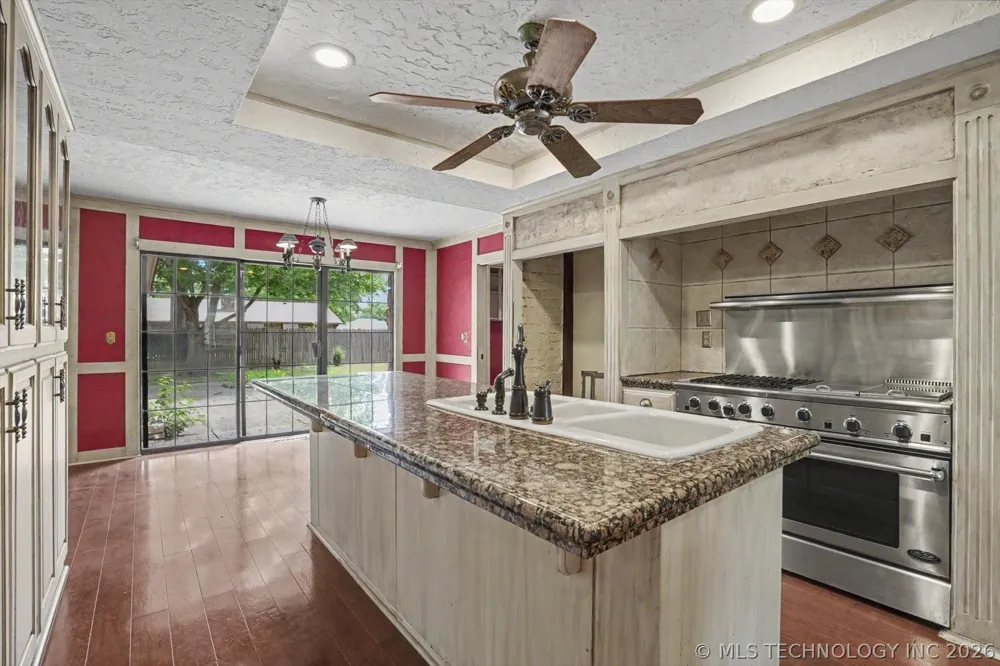 105 Mockingbird Lane Skiatook, OK 74070