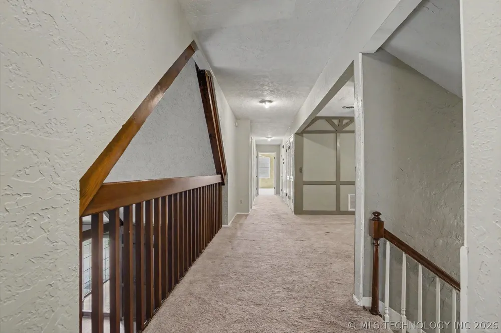 105 Mockingbird Lane Skiatook, OK 74070