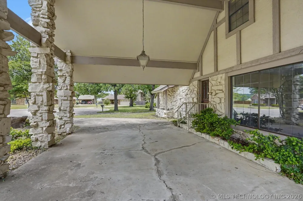 105 Mockingbird Lane Skiatook, OK 74070
