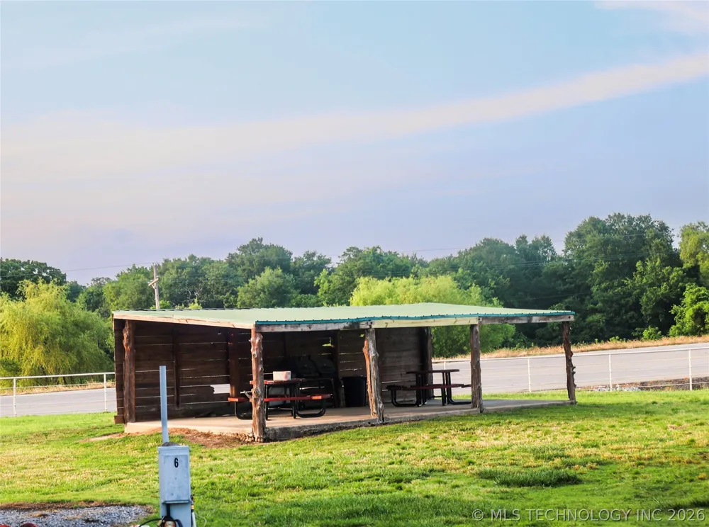 7608 E Highway 270 Haileyville, OK 74501