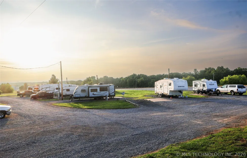 7608 E Highway 270 Haileyville, OK 74501