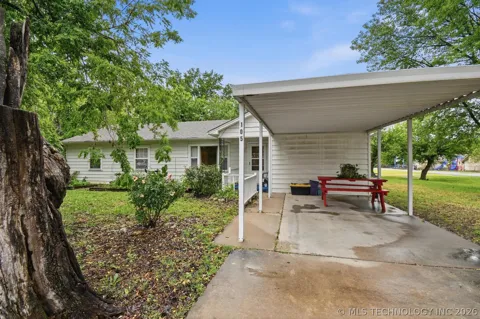 105 S Locust Street