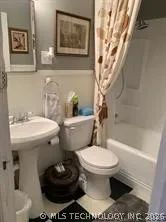 1124 W Elm Durant, OK 74701