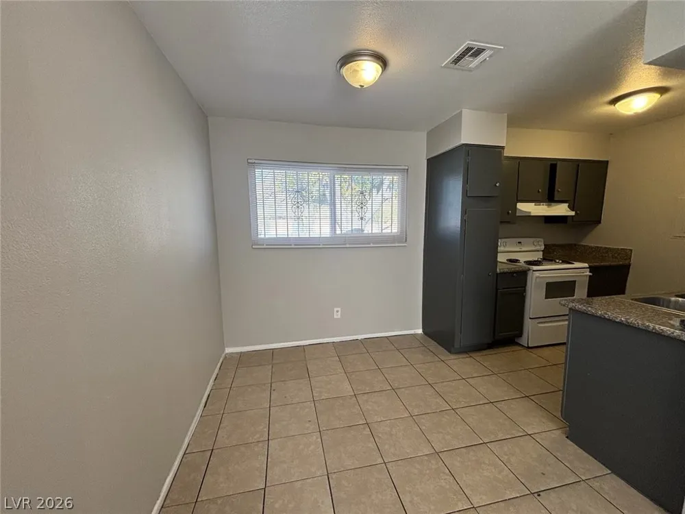 2504 E Mesquite Avenue Las Vegas, NV 89101