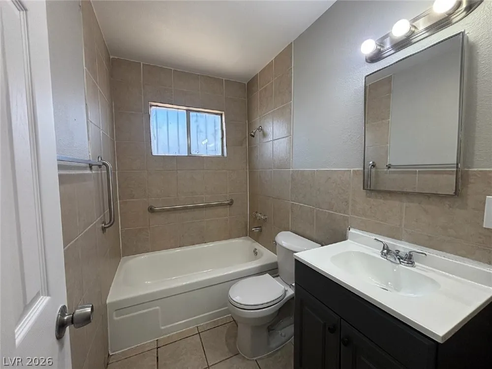 2504 E Mesquite Avenue Las Vegas, NV 89101