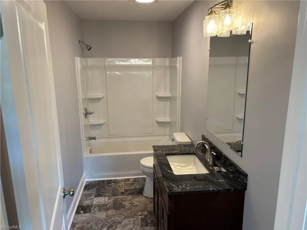 2101 Cook School Road Pilot Mountain, NC 27041