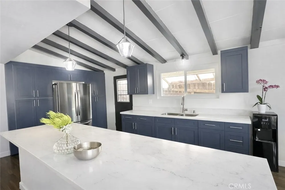 320 E 81st Los Angeles, CA 90003