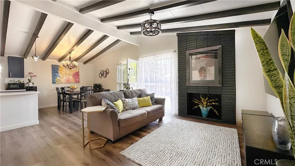 320 E 81st Los Angeles, CA 90003