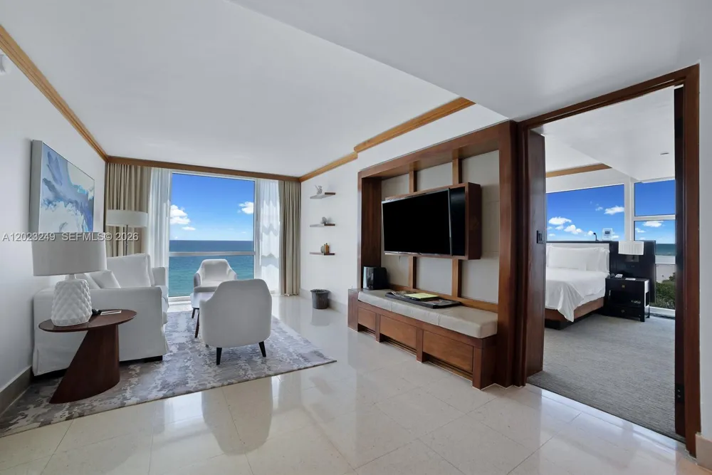 6801 Collins Ave #705 (Door 722) Miami Beach, FL 33141