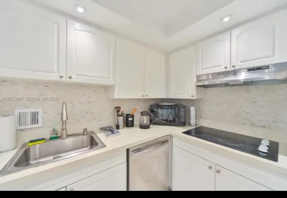 4001 S Ocean Dr #7L Hollywood, FL 33019
