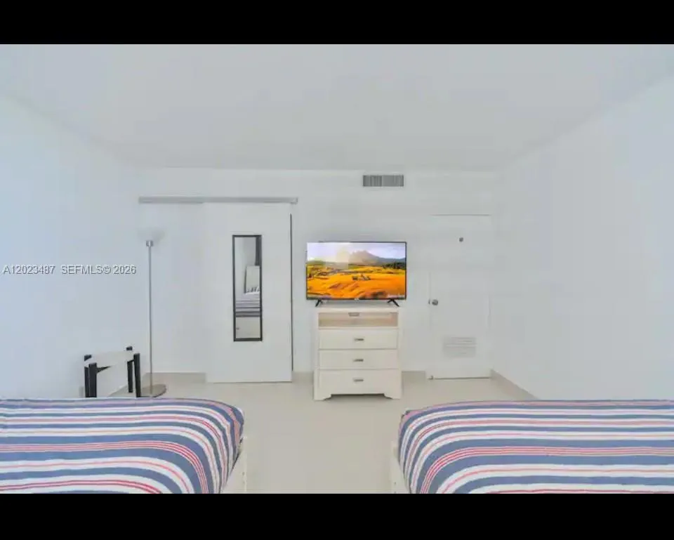 4001 S Ocean Dr #7L Hollywood, FL 33019