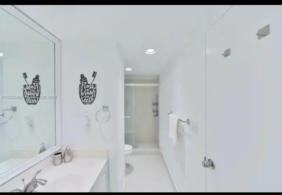 4001 S Ocean Dr #7L Hollywood, FL 33019