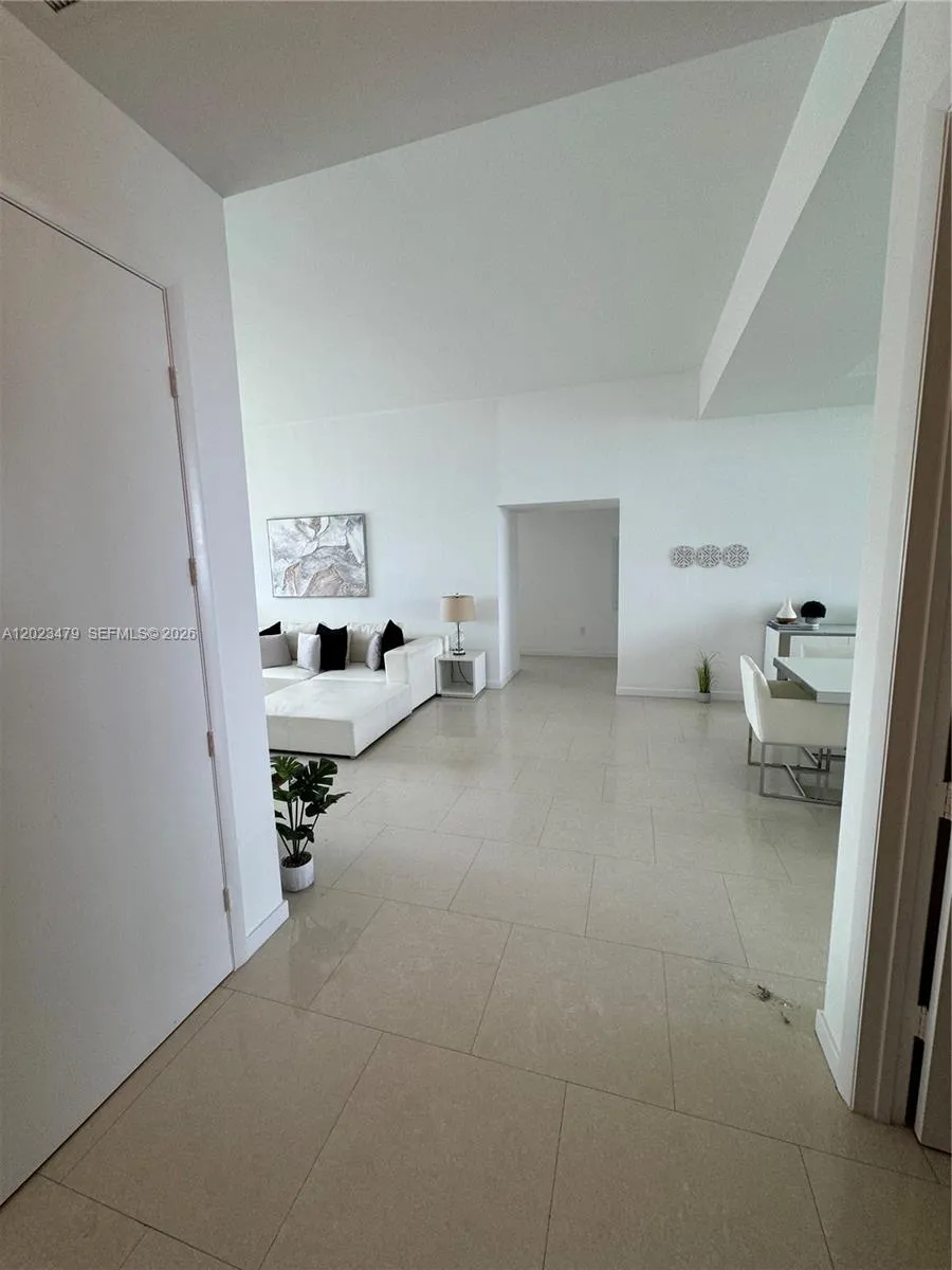 16001 Collins Ave #4006 Sunny Isles Beach, FL 33160