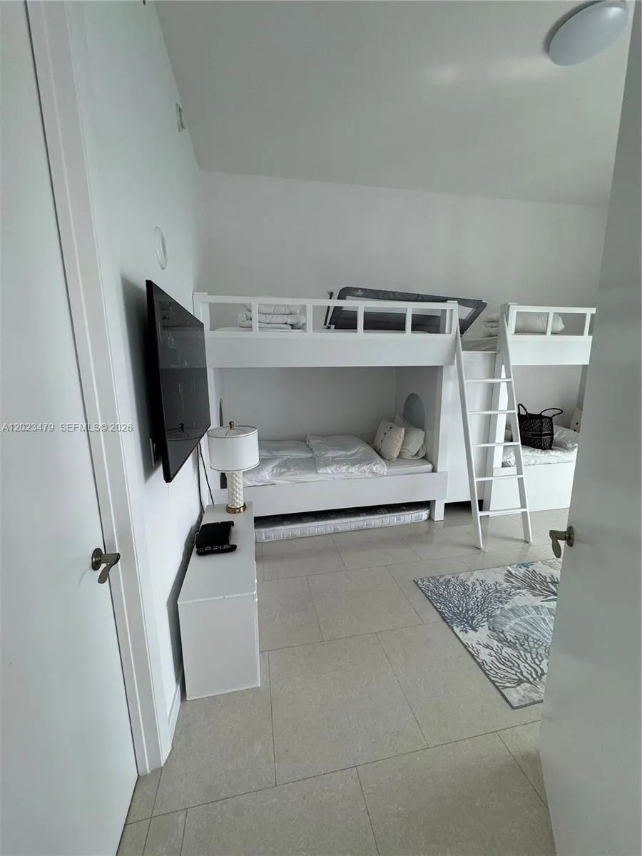 16001 Collins Ave #4006 Sunny Isles Beach, FL 33160