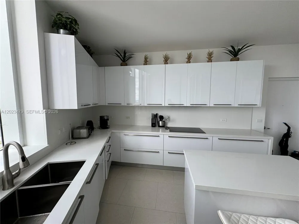 16001 Collins Ave #4006 Sunny Isles Beach, FL 33160