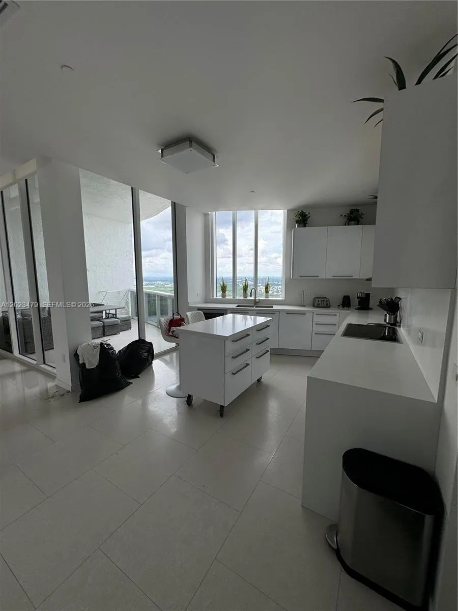 16001 Collins Ave #4006 Sunny Isles Beach, FL 33160