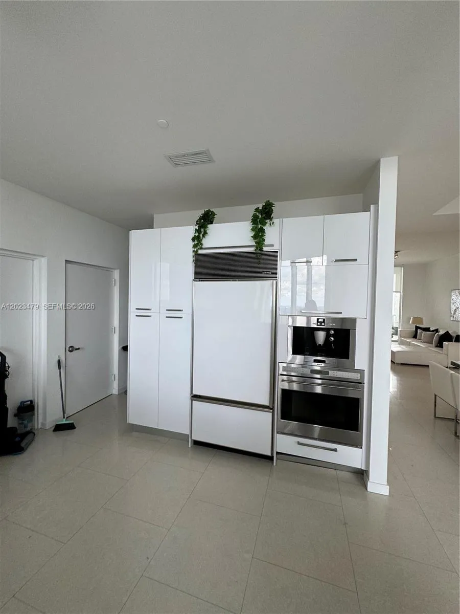 16001 Collins Ave #4006 Sunny Isles Beach, FL 33160